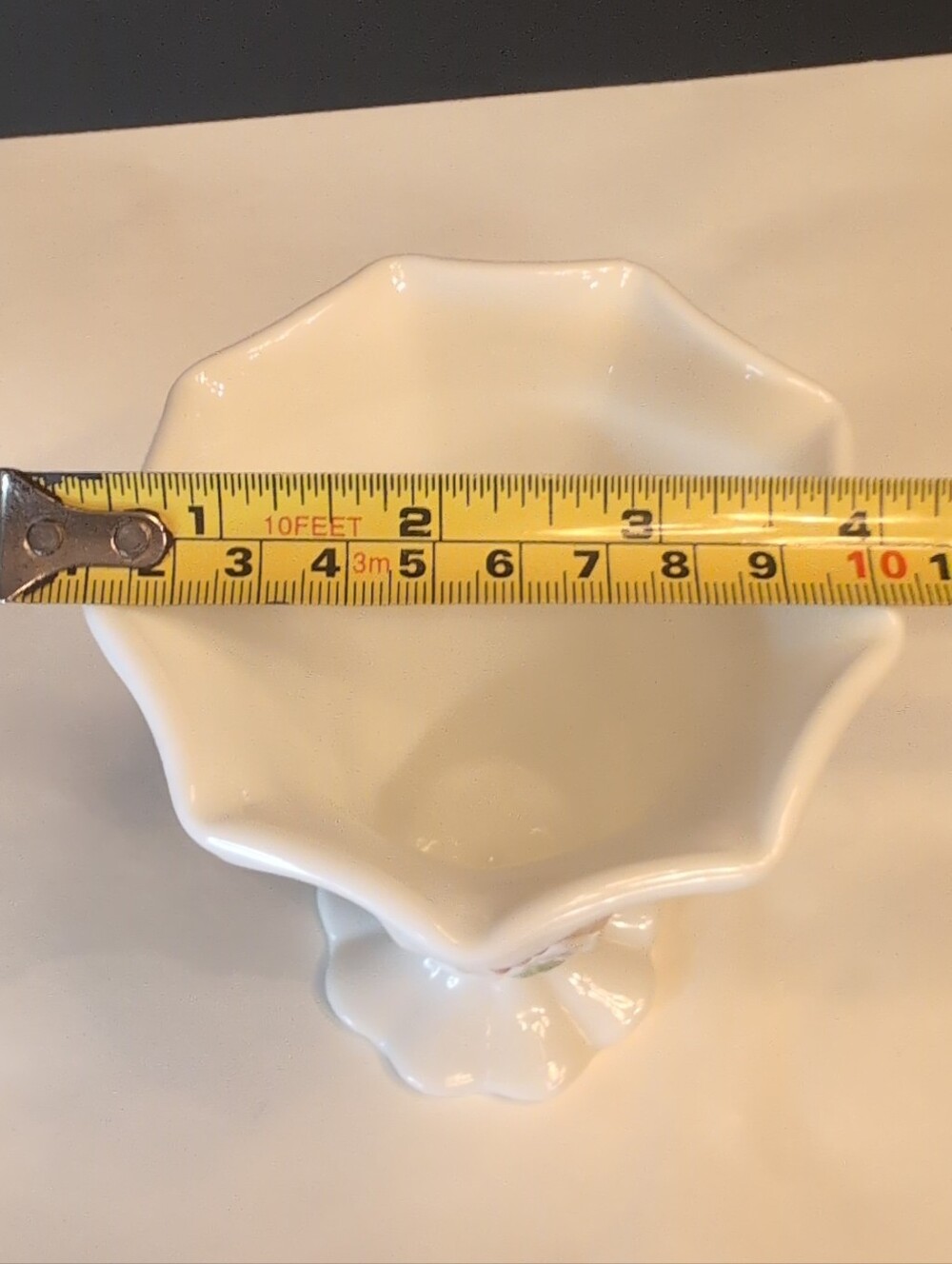 Vintage Westmoreland Paneled Grape Milk Glass Fluted Pedestal Vase - Picture 5 of 5